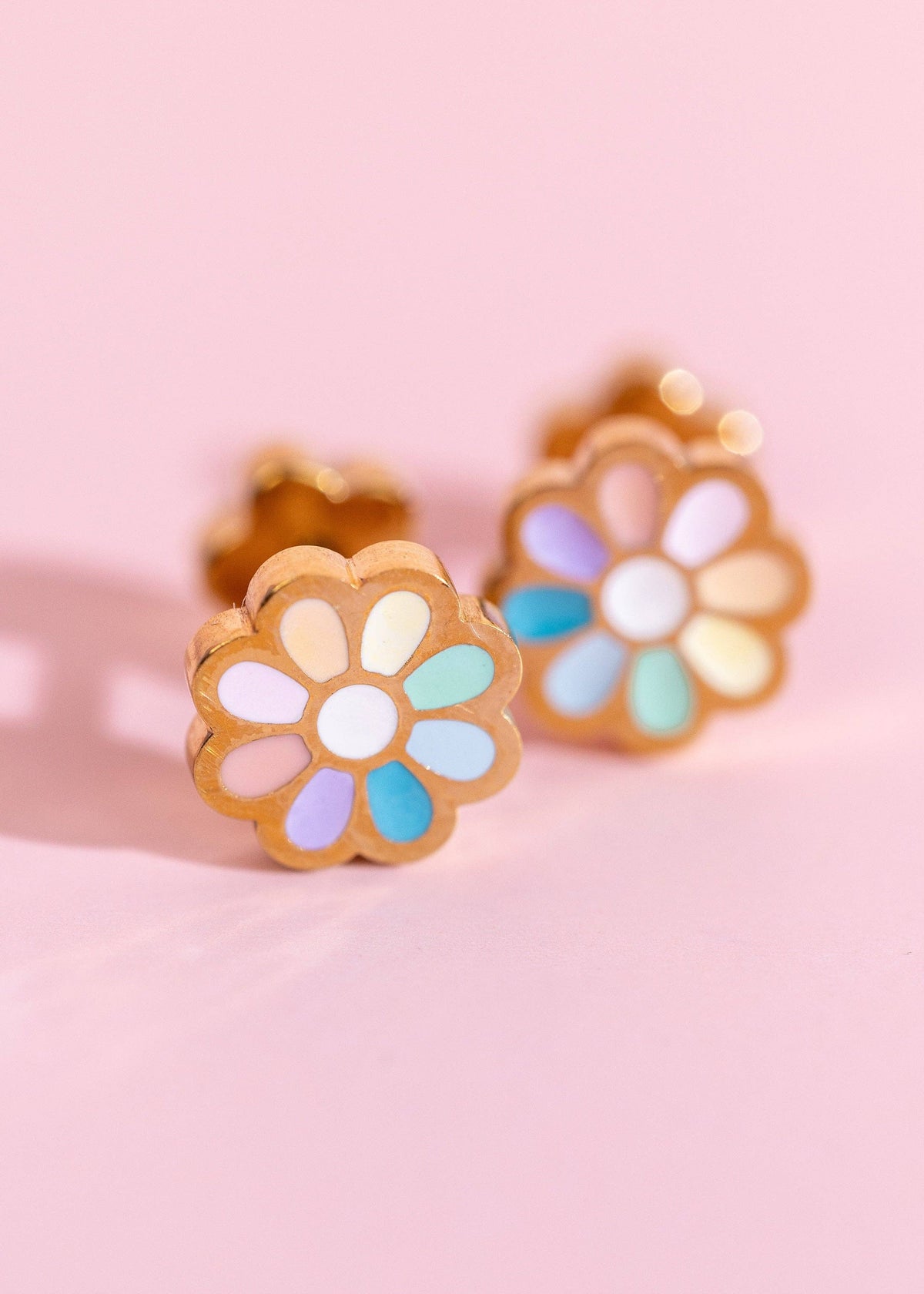 Color Pop Daisy Studs