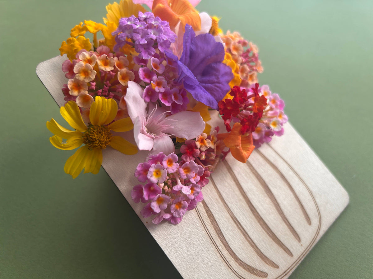 DIY Nature Walk Bouquet